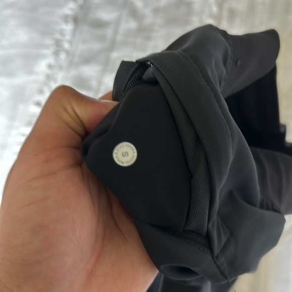 Lululemon ABC joggers Dark Grey size small - Picture 3 of 4